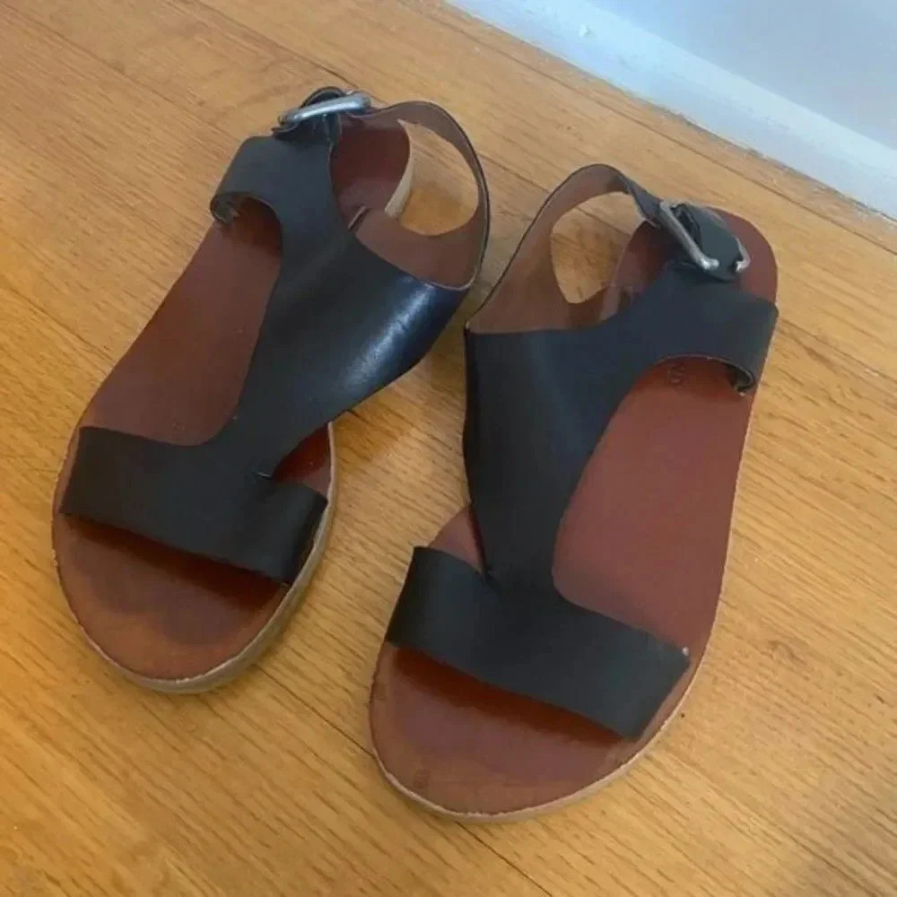 Lucky Brand Black Leather Sandals - Picture 2 of 9